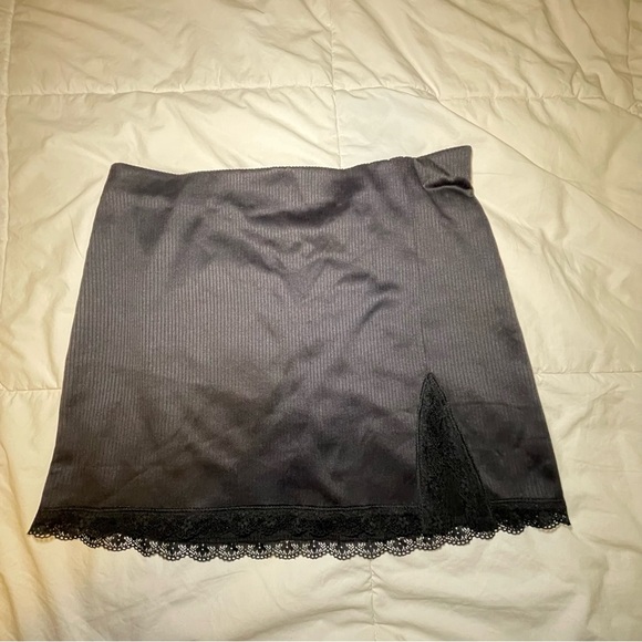Elastic Black stretch Lace Trim Mini Skirt size L - Picture 4 of 11